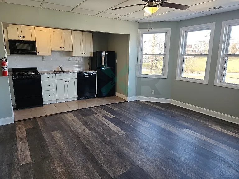 514 Main St #2F — Photo 2