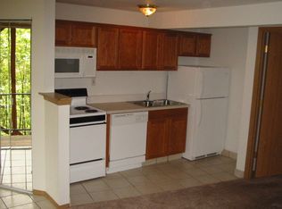 911 SW Broadway Dr APT 17, Portland, OR 97201