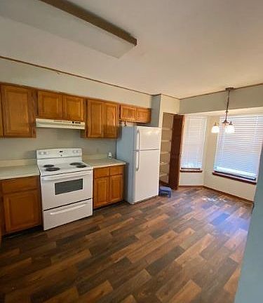 2nd image of 7683 Jana Ln S