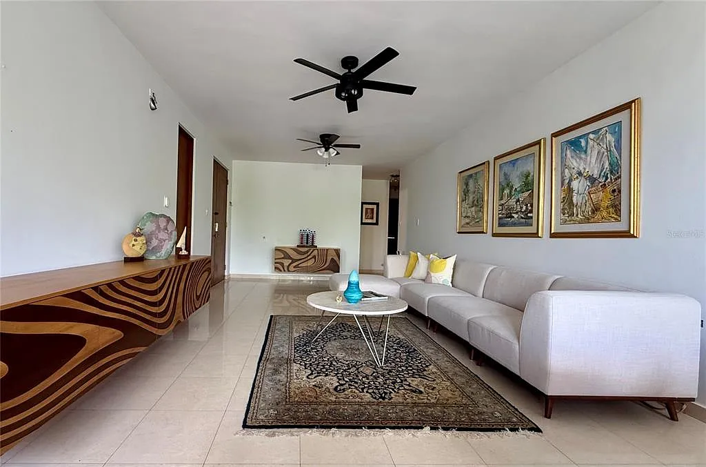 3 bed, 2.5 bath, 1835 sqft, $3,600 — Photo 2