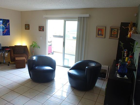 4th image of 13880 Sayre St Unit 59