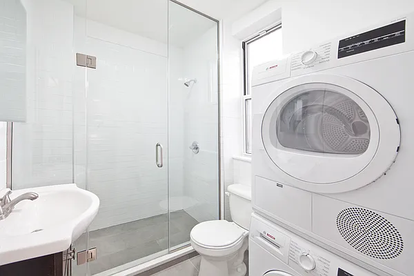 Rented by R New York | media 2