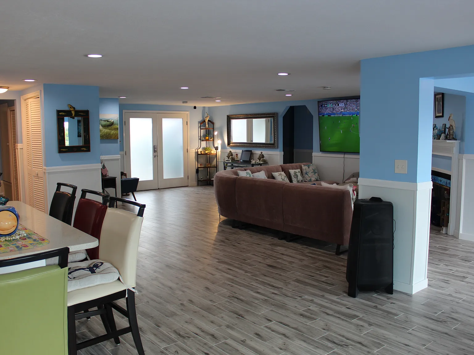 3 bed, 2.5 bath, 2231 sqft, $3,500 — Photo 3