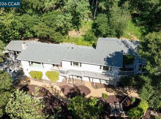 3 Mountain View Pl, Lafayette, CA 94549