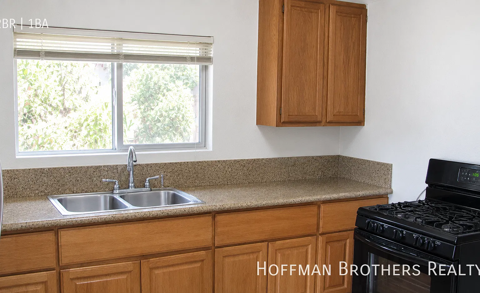 2br With Water & Trash Included & Parking Included In An Intimate 5-Unit Community! — Photo 2