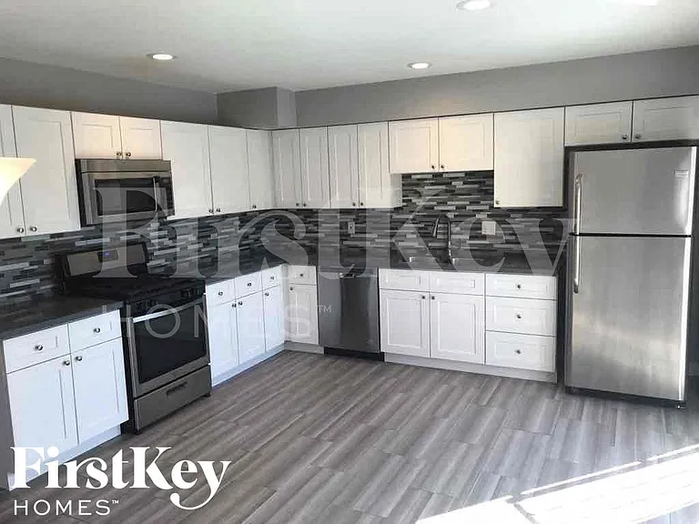 4843 Fairfax Ave — Photo 6