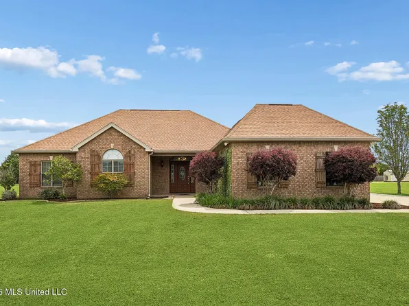 12 Seminole Dr, Picayune, MS 39466