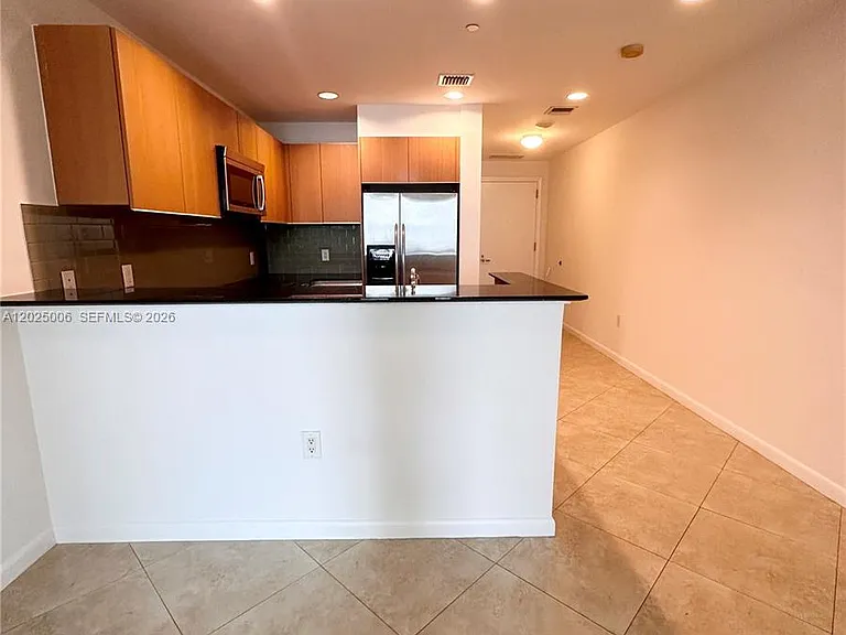 1060 Brickell Ave #2515 — Photo 3