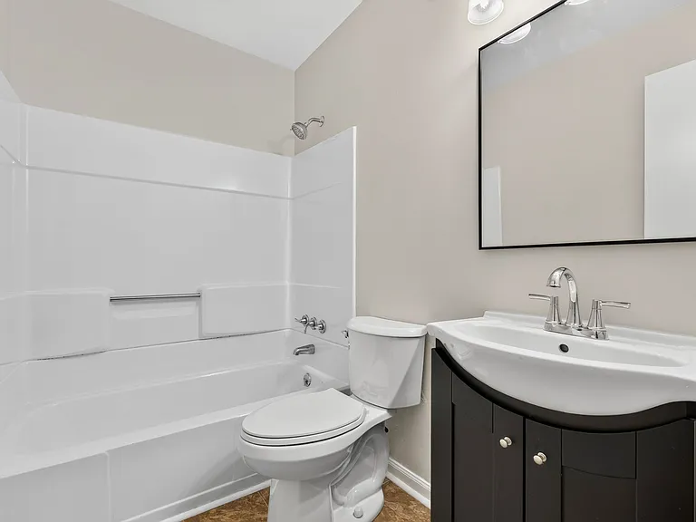 906 Vandora Ave — Photo 22