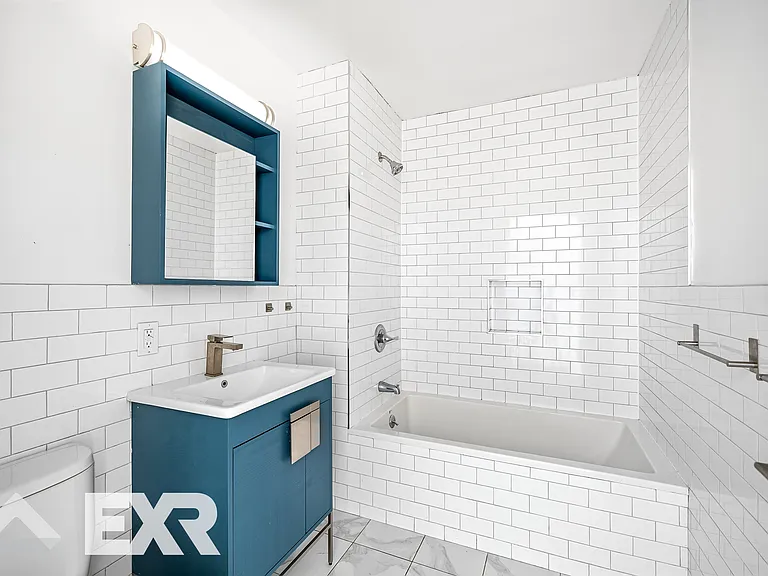 1915 Beverley Rd #601 — Photo 13