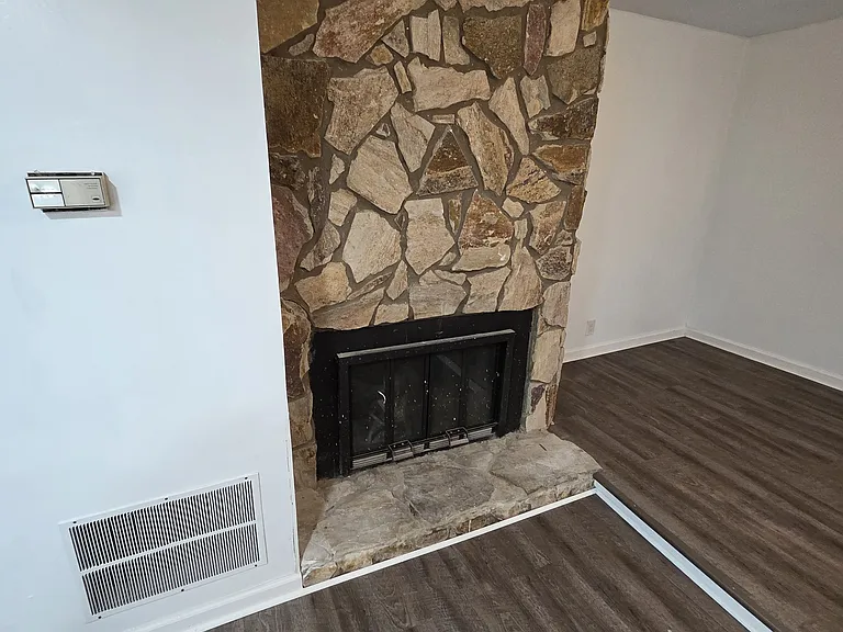 3757 Heathrow Dr — Photo 41