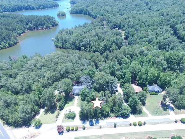 105 Hickory Trl, Westminster, SC 29693
