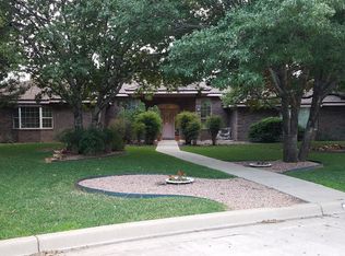 201 Sandzen Dr, Clovis, NM 88101