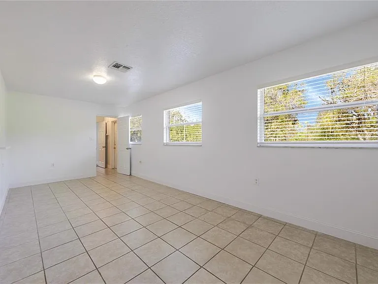 495 Orange Ave — Photo 17