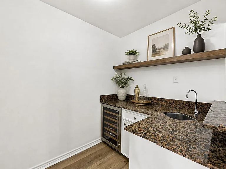 6215 Queensloch Dr — Photo 7