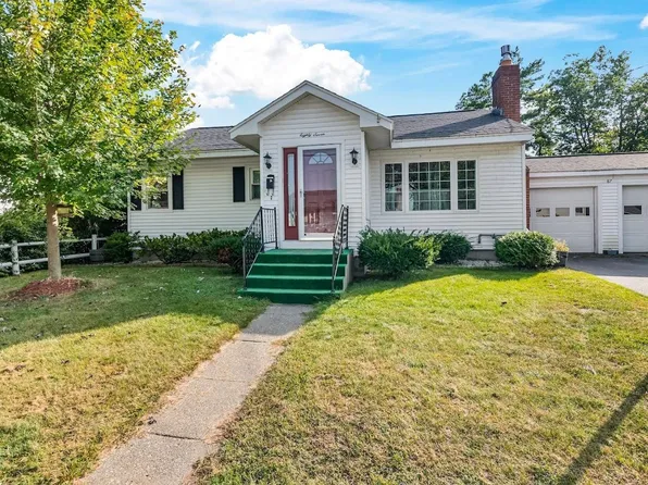 87 Farrington Parkway, Burlington, VT 05408