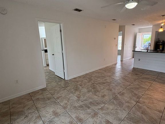 5th image of 11255 Pendleton Ave APT A