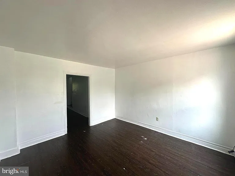 27.5 W Bethel St — Photo 3