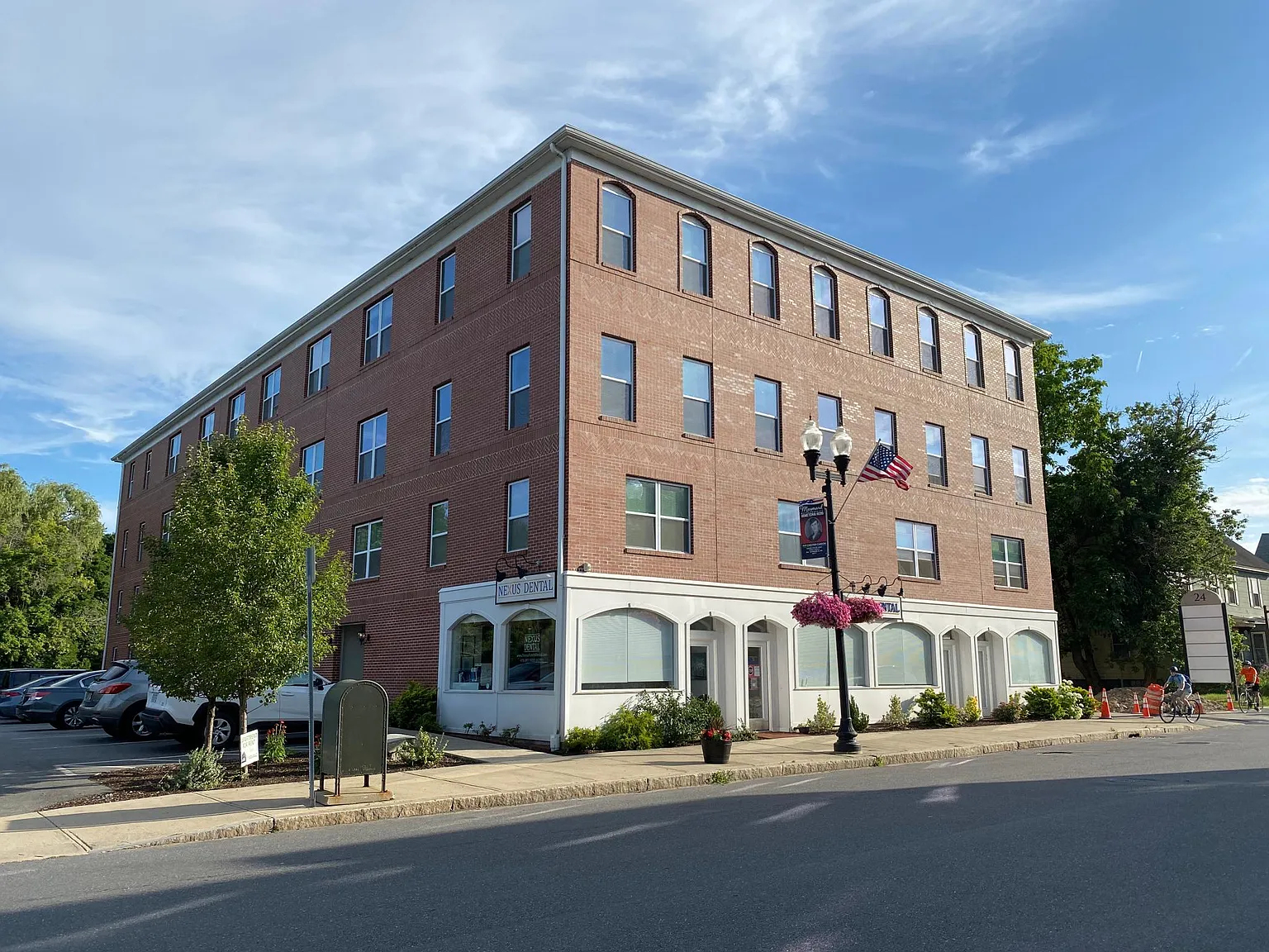 2 bed, $1,975 — Photo 4