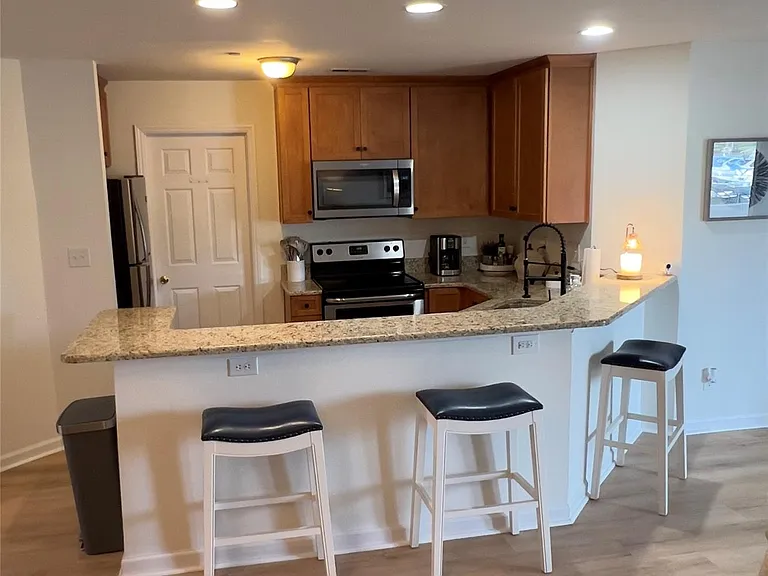 18629 Vineyard Point Ln — Photo 6