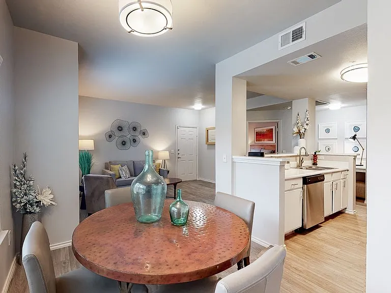 Sereno Park Apartments — Photo 54