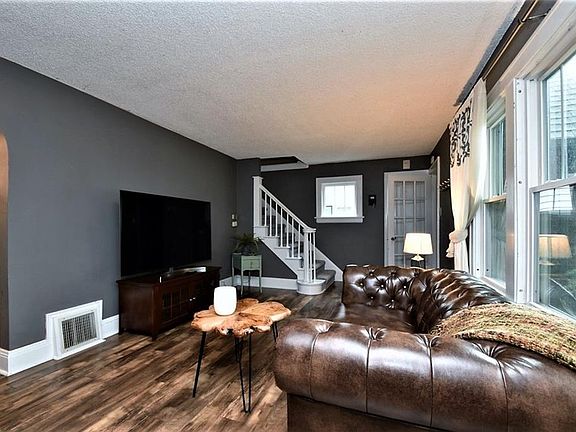3rd image of 2352 18th St