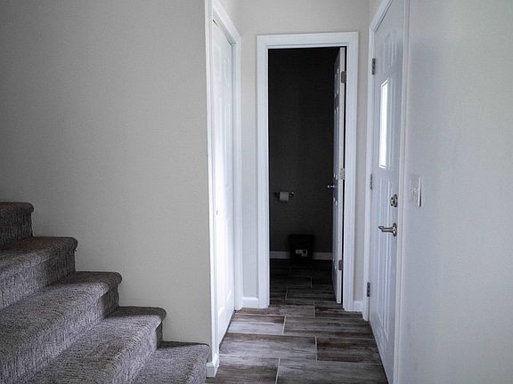 4th image of 2208 Parker Cir