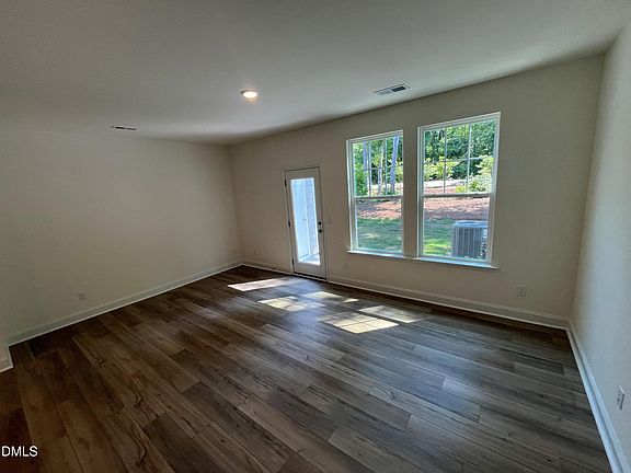 2nd image of 1326 Hammond Dr