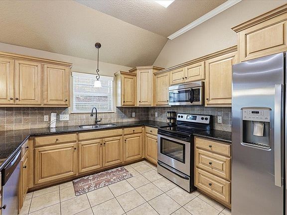 5th image of 6645 Reese