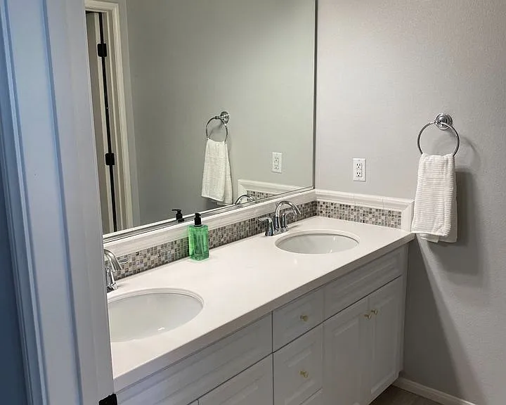 450 E Santa Ana St — Photo 9