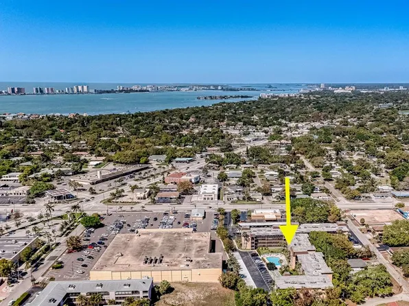 2525 W Bay Dr APT C32, Belleair Bluffs, FL 33770