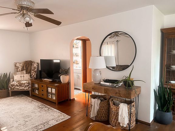 Living & dining room combo