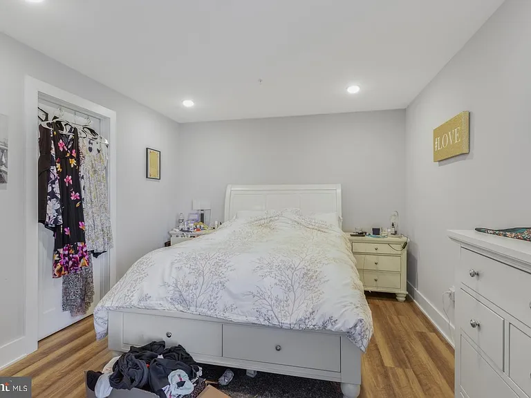 3965 Lancaster Ave #301 — Photo 11