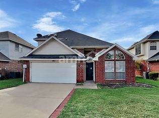 1204 Buehler Ct, Lewisville, TX 75067