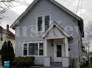 306 N Union St, Aurora, IL 60505