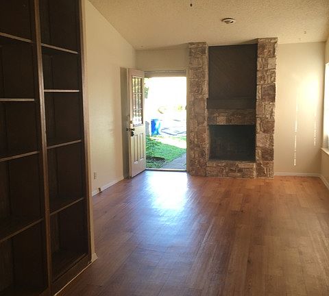 4th image of 5320 Gawain Dr
