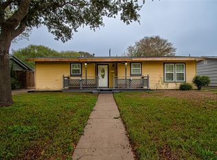 1031 Wilshire Pl, Corpus Christi, TX 78411