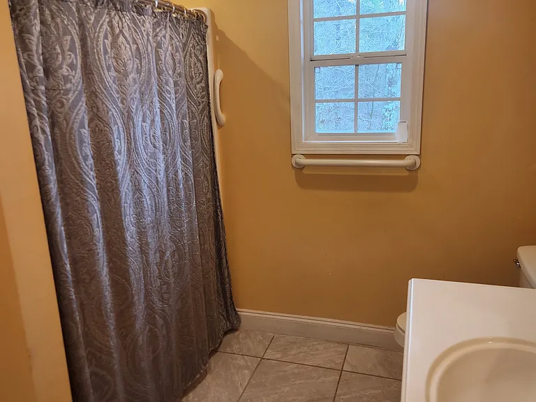 223 Varnes Ln — Photo 3