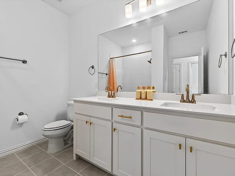 8900 Magnet Dr — Photo 23