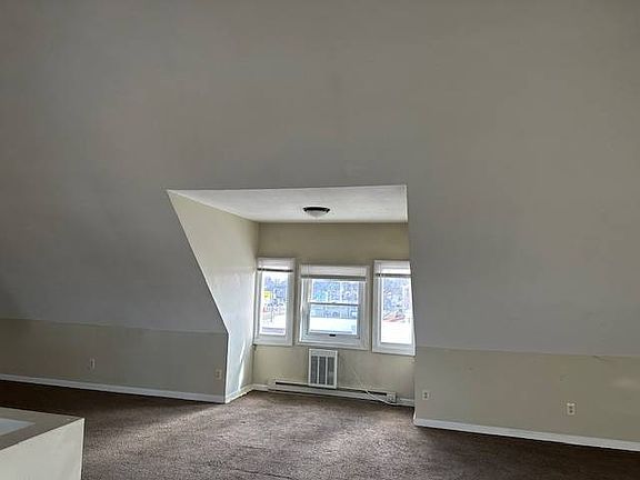5th image of 10 5th St SE APT 6