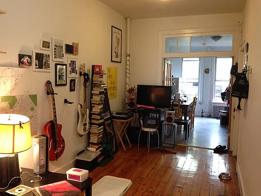 Rented by Bedford 6 Real Estate | media 25