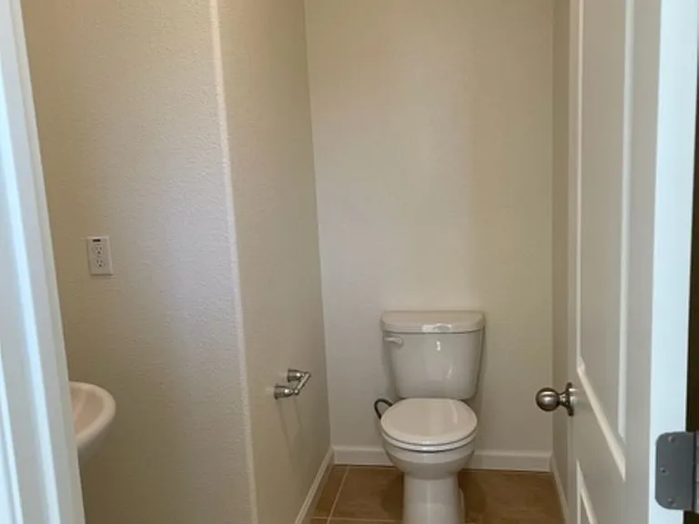 193 Shafer Ave — Photo 6