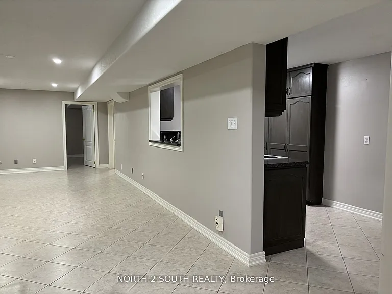 12 Villandry Cres #BASEMENT — Photo 10
