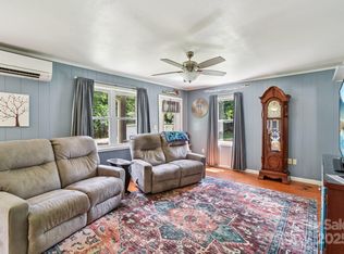 19 Lockman Rd, Maggie Valley, NC 28751