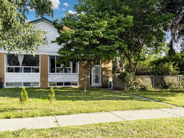 212 Beechy Dr, Richmond Hill, ON L4C 2X7