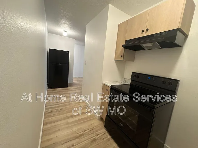 3342 E Linwood St #4 — Photo 3
