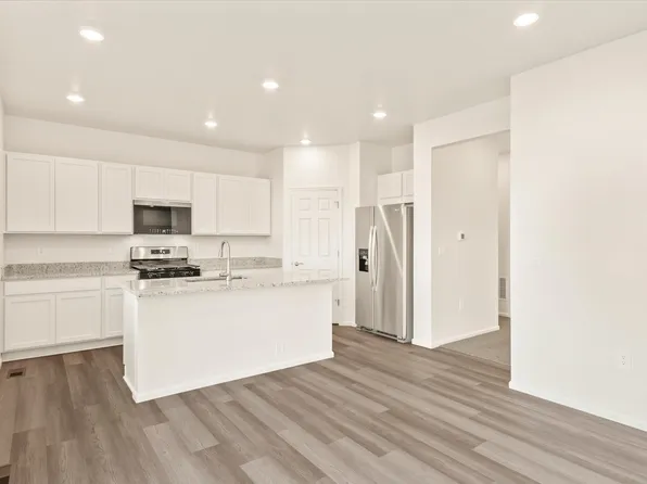 The Pagosa Plan, Lorson Ranch : The Springs Collection