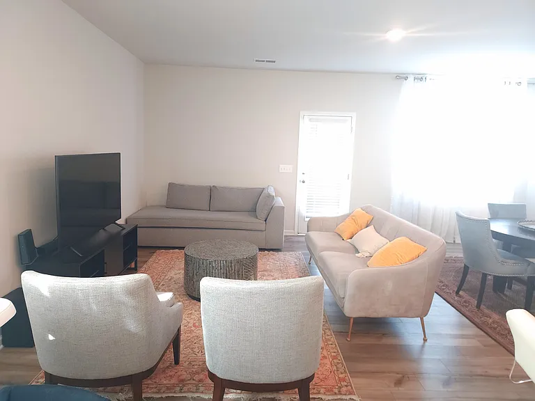 440 Bee Cove Way — Photo 4
