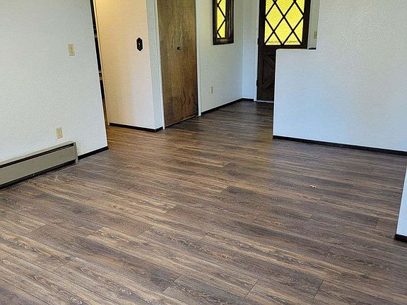 Dinning room with room for a desk or dinning hutch.