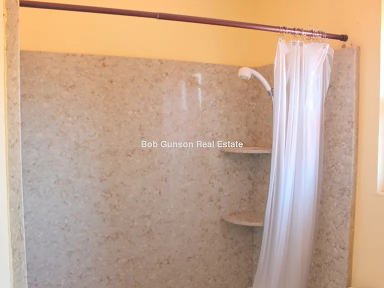 2359 Glendale Cir — Photo 11